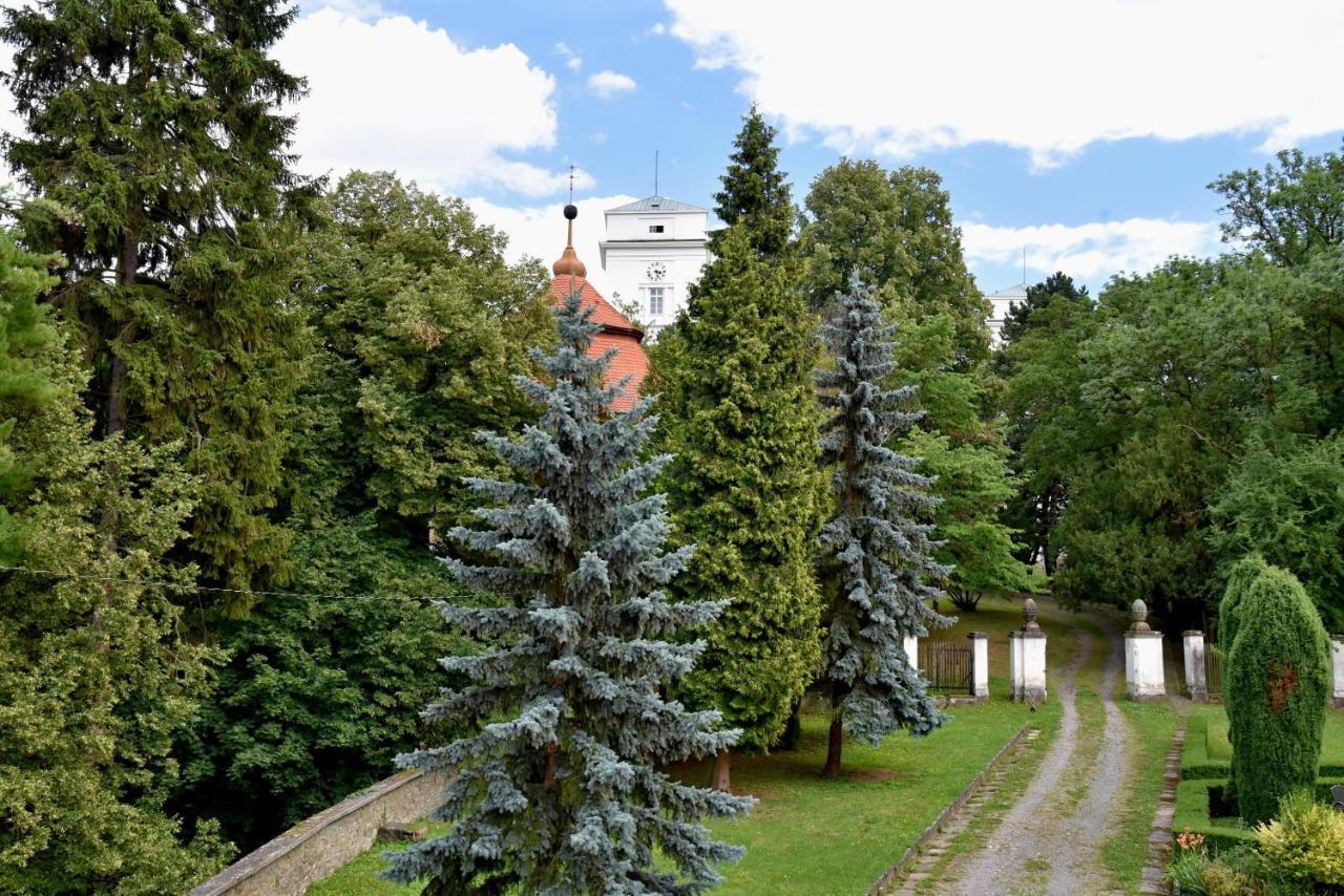 Hotel Zámek Račice Esterno foto